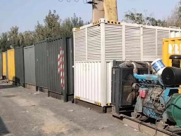 永春200KW柴油发电机机组每小时油耗是多少？